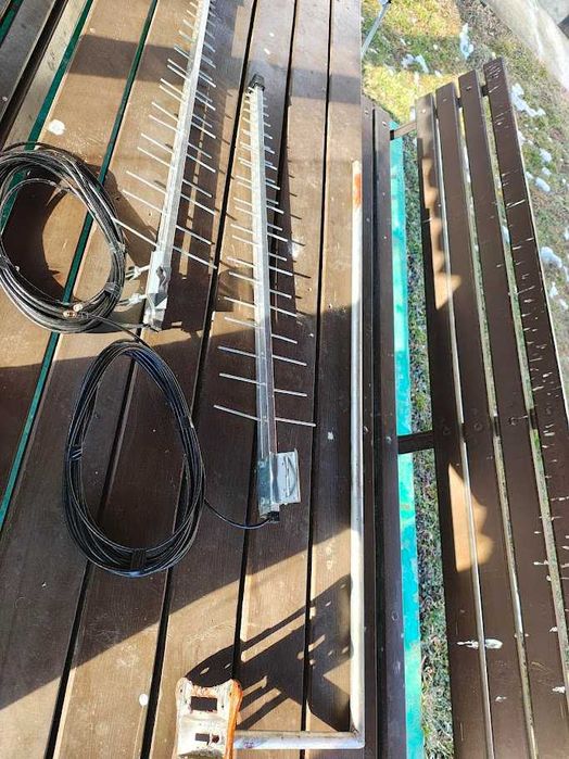 Antene duale MiMo 4G Yagi A4012, castig total 24 dBi (2x12 dBi)