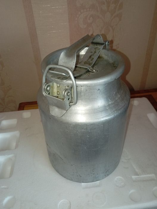 Продам аллюминовую флягу