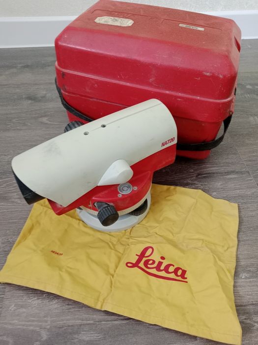 Инструмент строительный