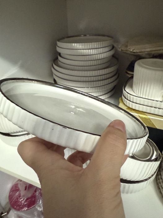 ПРОДАМ посуду на 6 персон 32 предмет