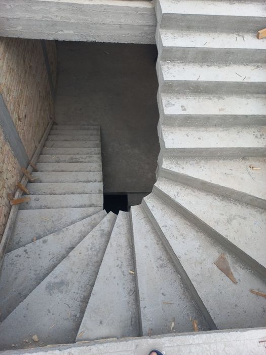 ЛЕСТНИЦА хизмати Бетон Зина