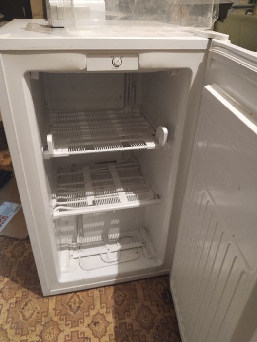 Продам холодильники