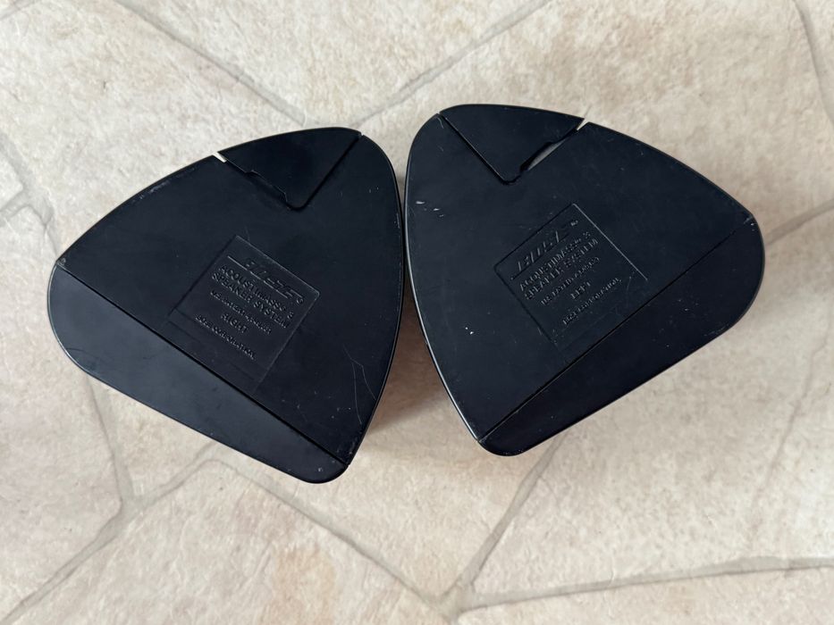 2 sateliți audio BOSE Acoustimas Sistem