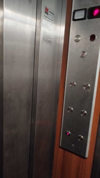 Продава се Тристаен апартамент в Бургас, Възраждане - 123 кв.м за 1911 €/кв.м - Снимка #14