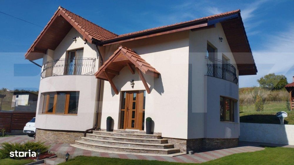 Casa moderna ultrafinisata, la intrare in Chinteni!