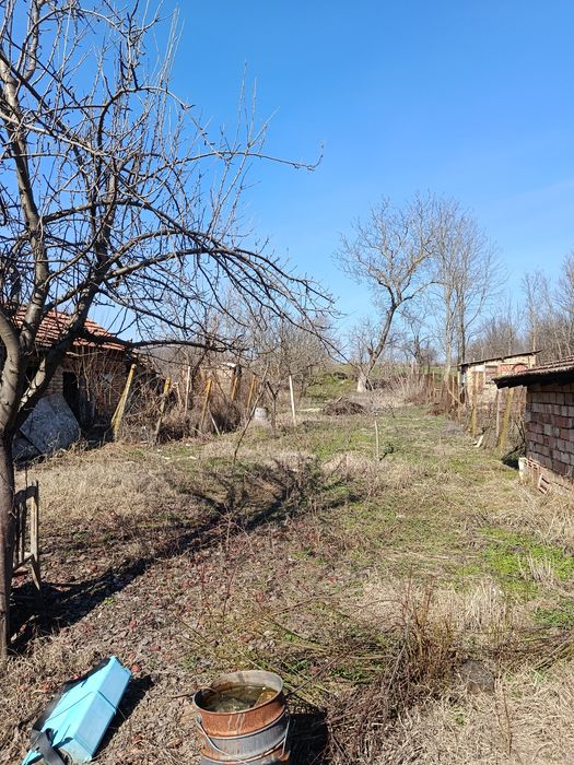 Продава се къща в град Тръстеник