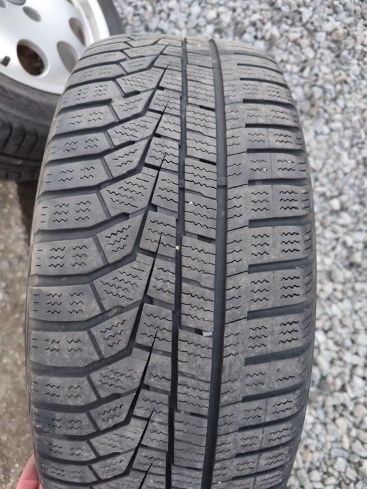 Vând roti de iarna HANKOOK 205/55 R16 91 H