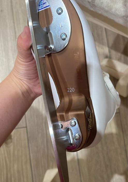 Продам коньки Risport Venus