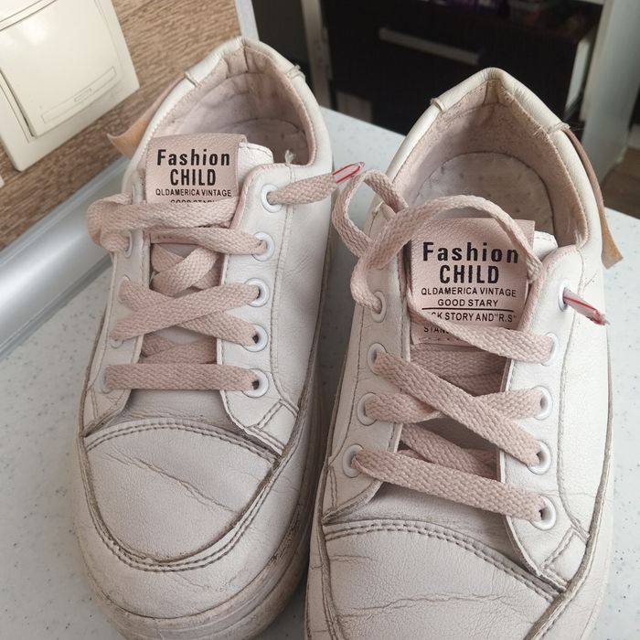 Обувь женская кроссовки