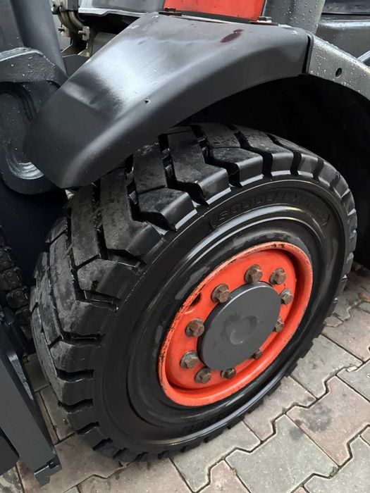 Stivuitor - Motostivuitor Linde H40D Anul fabricatiei 2012 Diesel