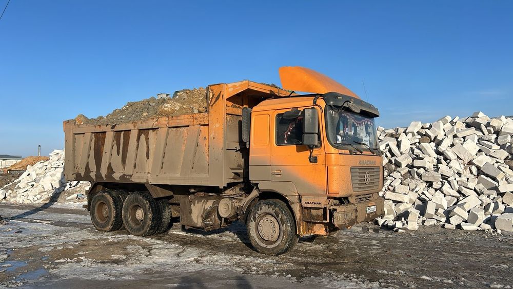 Вывоз строительного мусора, снега, грунта.