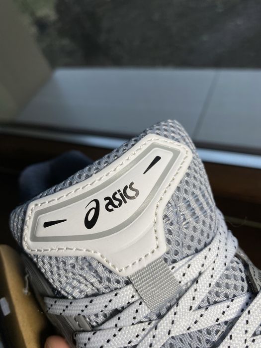 ASICS Gel-Kayano 14 Metallic Silver – mărimea 43.5