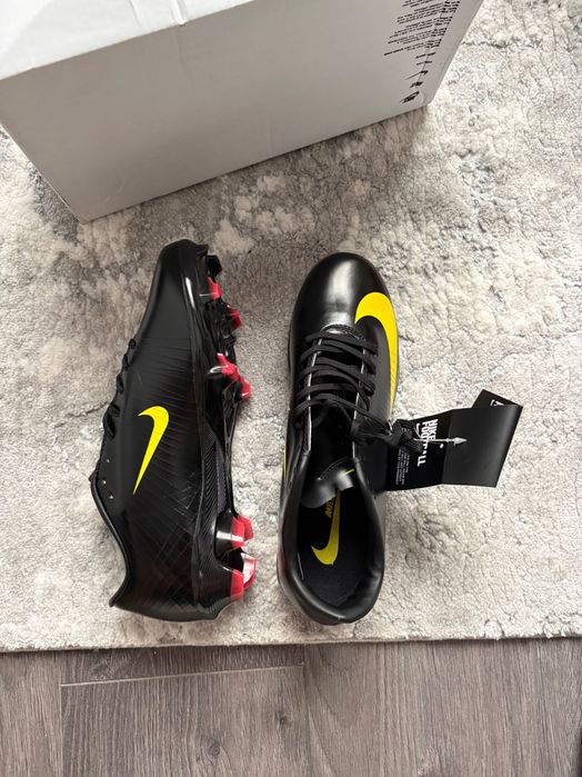 Nike Mercurial Limited