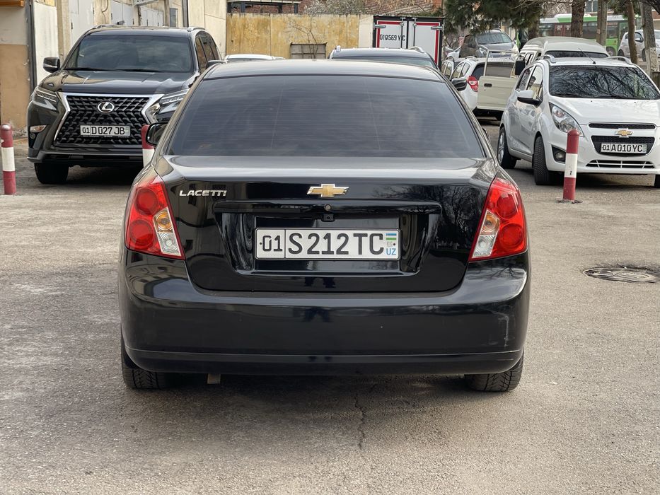 Gentra sotiladi Toza