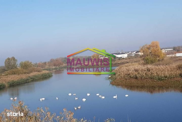 Vand teren intravilan com Vidra cu deschidere la lac - Balta Mosului