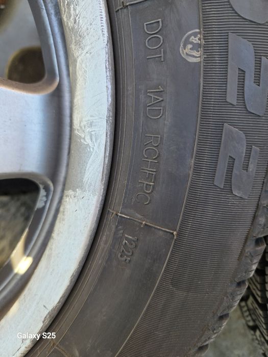 205 60 16 чисто нови зимни гуми с джанти мерцедес