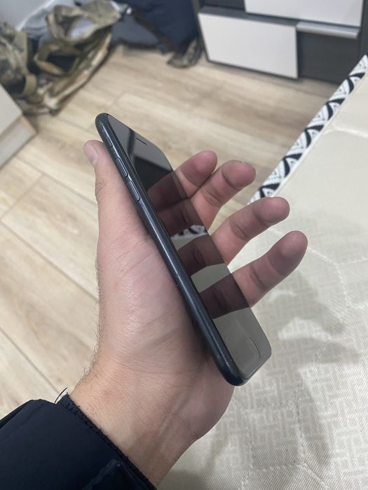 iPhone SE Айфон есе 128 гб