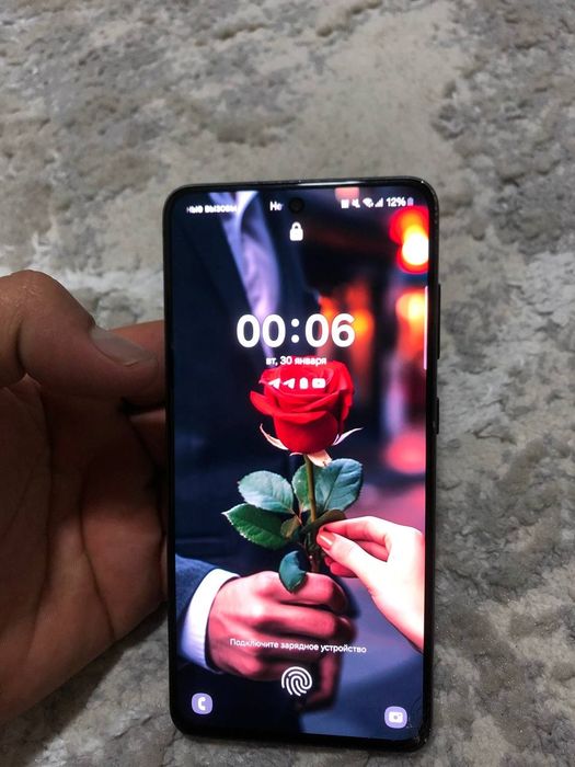 Srochna sotiladi Samsung S21 FE sotiladi karopkasi  yoq pasport kopiya