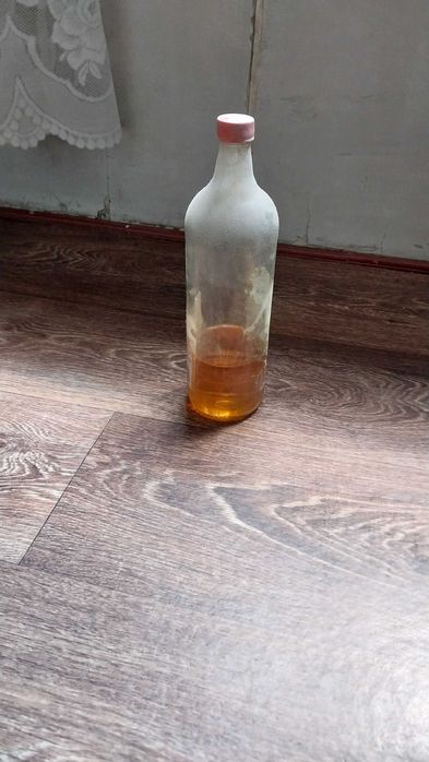 Вещи из дома: одежда, мебель