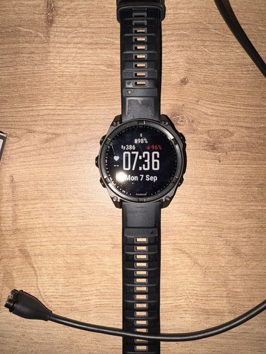 Garmin Fenix 8 часы