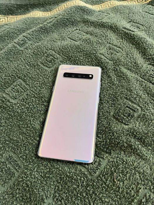 Samsung s10+ 5g продам 256gb