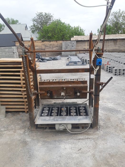 Станок для шлакаблоков