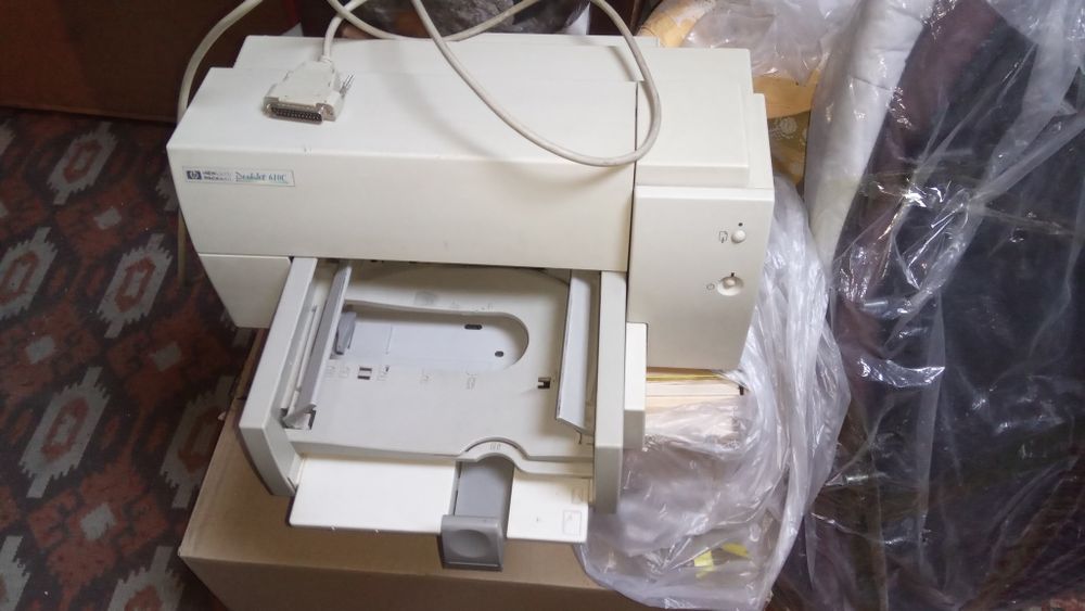 Принтер Hewlett Packard C6450A