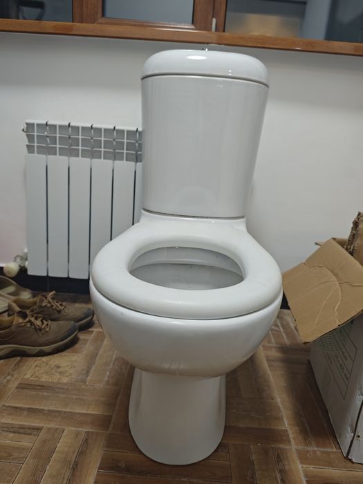 Продам Унитаз б/у