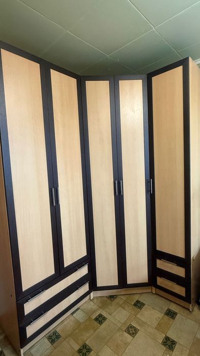 Шкаф угловой  для спальни