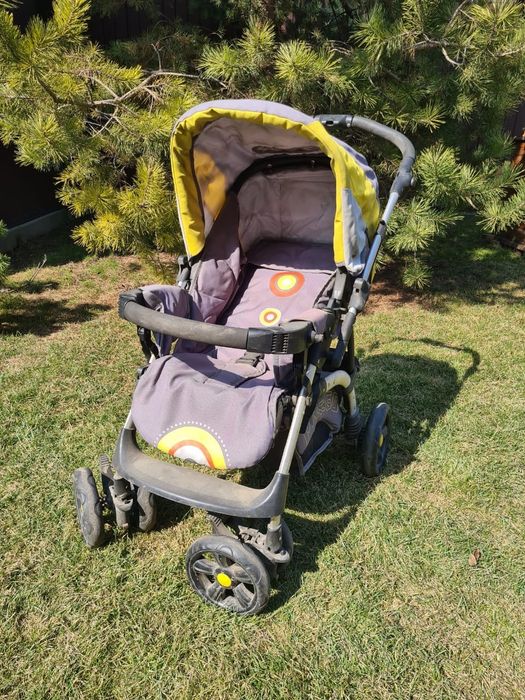 Детская коляска фирмы Prego