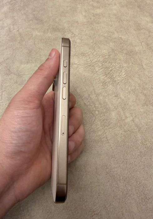 Продам IPhone 16 Pro 256 Gb