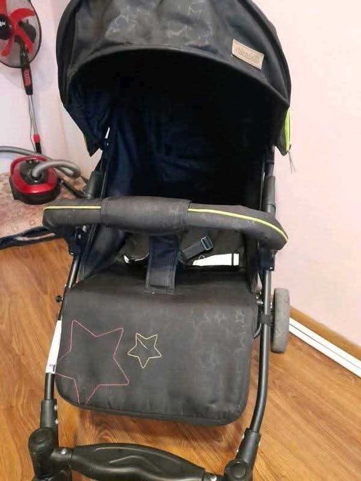 Продавам детска количка