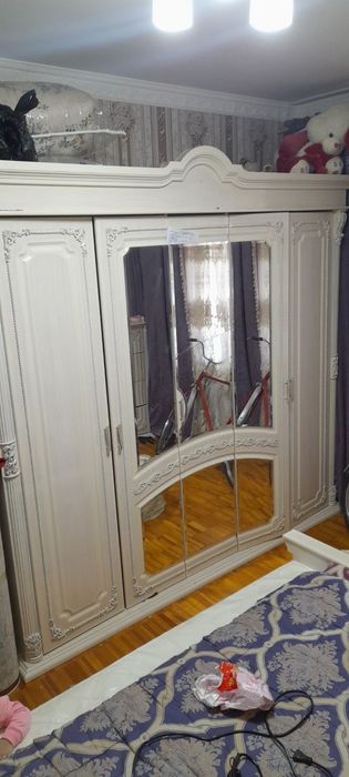 Yotoqxona mebeli sotiladi