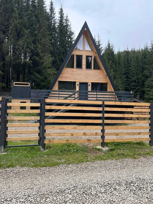 Cabana stil A-Frame, Case, Foisoare si Terase din structura de lemn