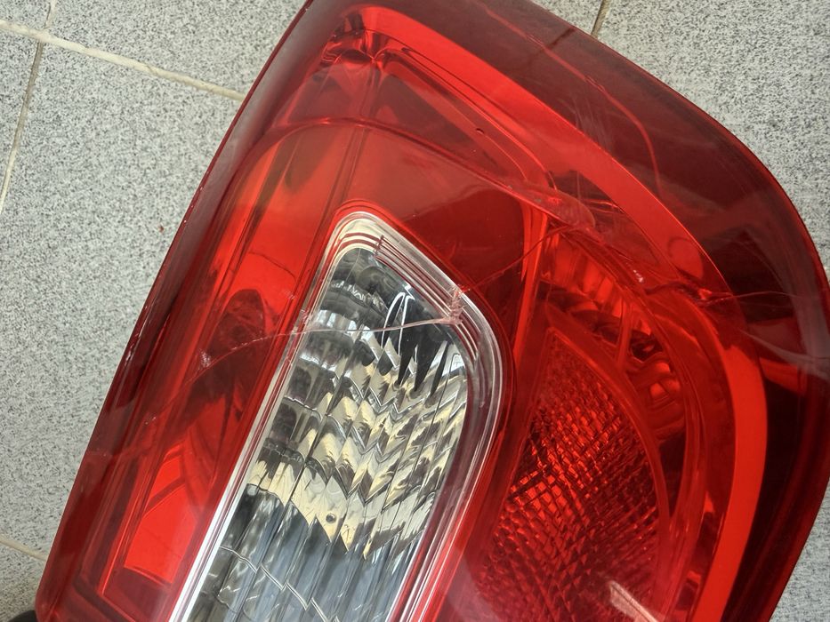 Задний фонарь камри 50