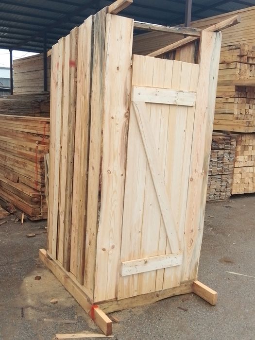 Обычный уличный туалет