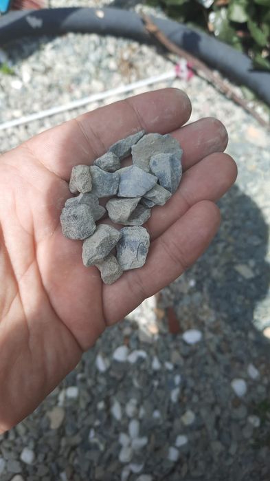 Balastru,nisip, piatra (amestec pentru beton)