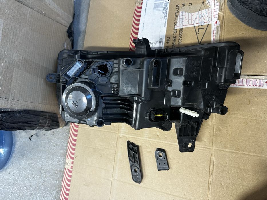 Far dreapta full led dacia duster 3.dacia bigster.cod:260107725.R.