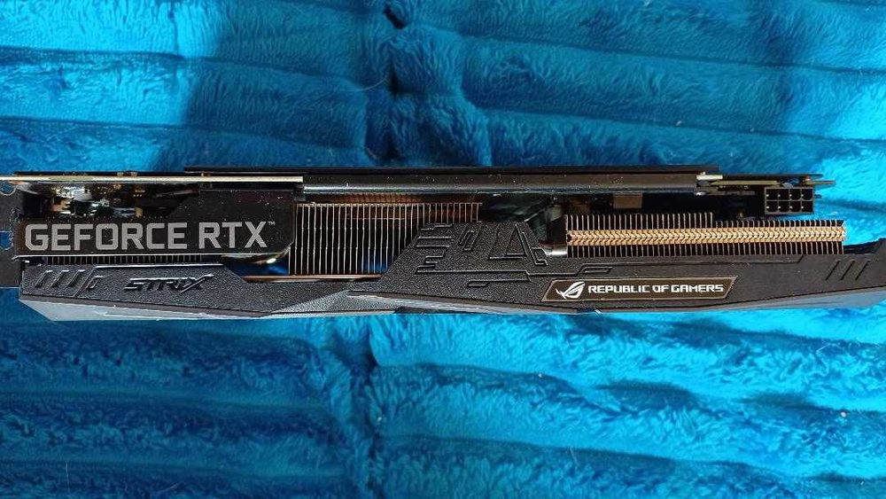 Vand Asus Rog Strix Oc Evo Gaming RTX 2060 Tri slot Strix