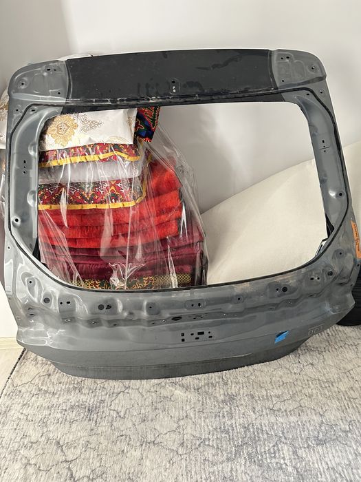 Крышка багажника zeekr 001