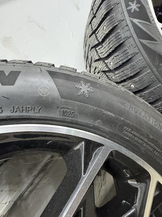 Продам диски с резиной от Туксон