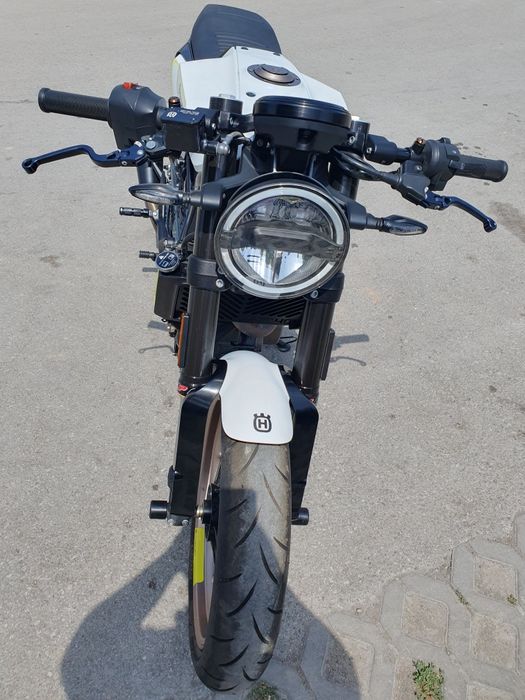 HUSQVARNA Vitpilen 401.