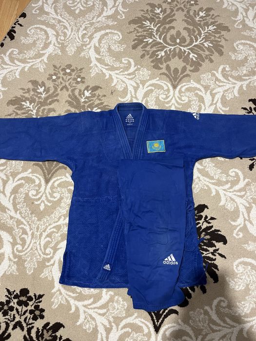 Продам кимано для дзюдо 165 см рост