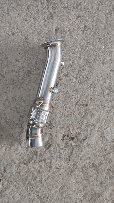 Даунпайп downpipe за N55 F10/F01/F13/F06 535i/640i/740i с Вакуумно управление