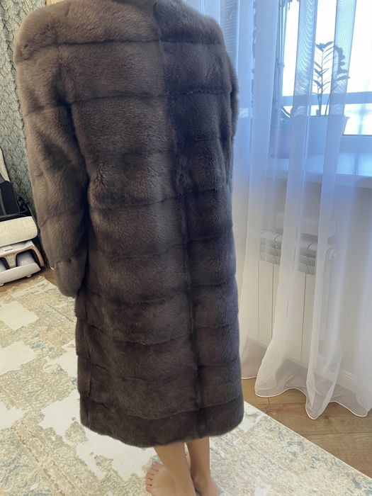 Продаю норковую шубу