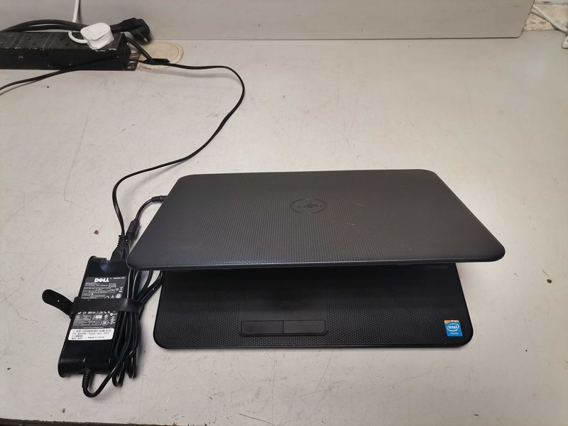 Лаптоп DELL P28F , Intel Celeron , N2830, RAM 4GB, Windows 8/L12