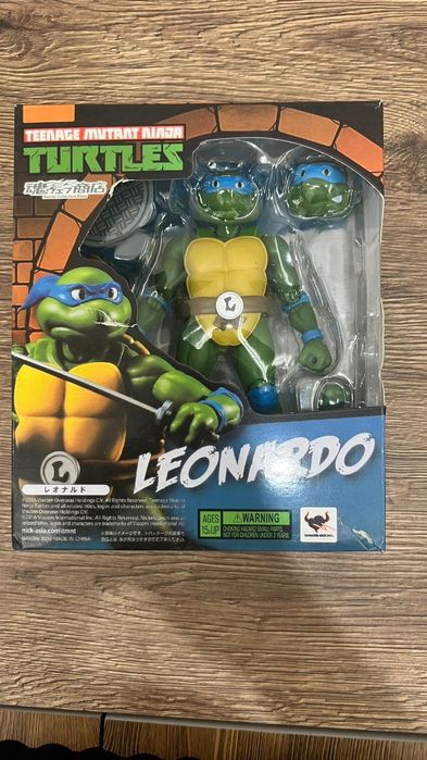 Продам фигурку черепашек ниндзя