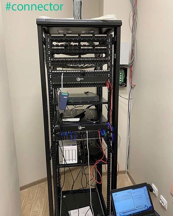 Серверные шкафы