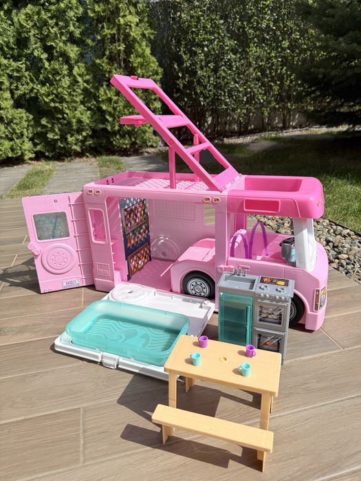 Barbie кемпер играчка