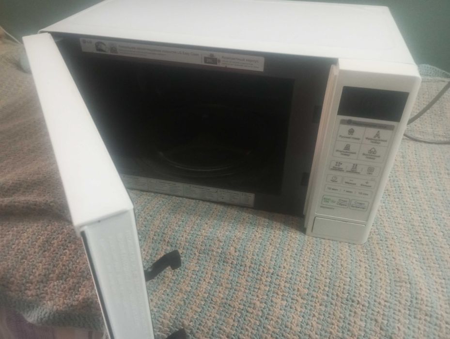 Микроволновая печь LG